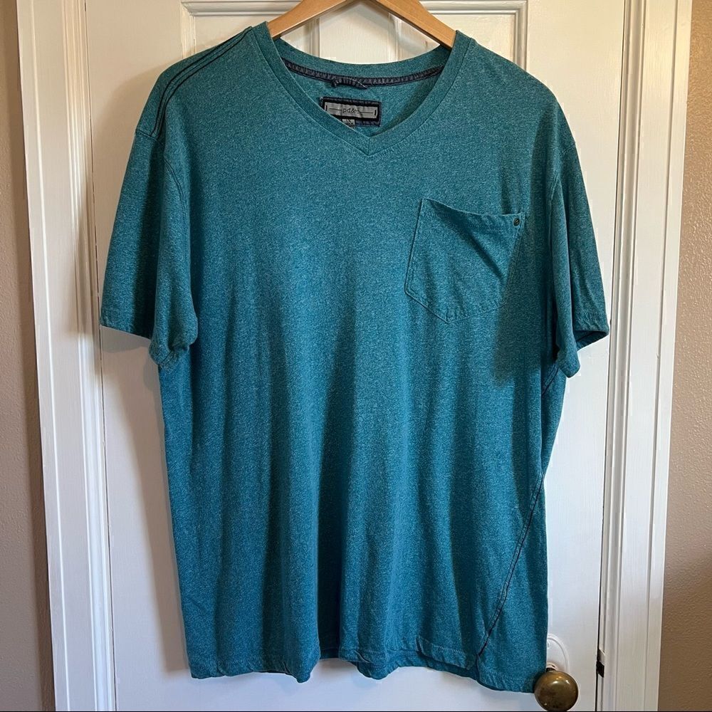 Men’s blue t-shirt   